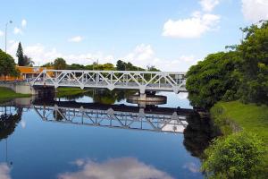 Miami Springs Bridge 01